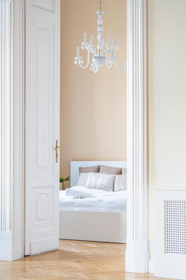 Matilda Luxury Suite Apartment Budapest Exterior photo