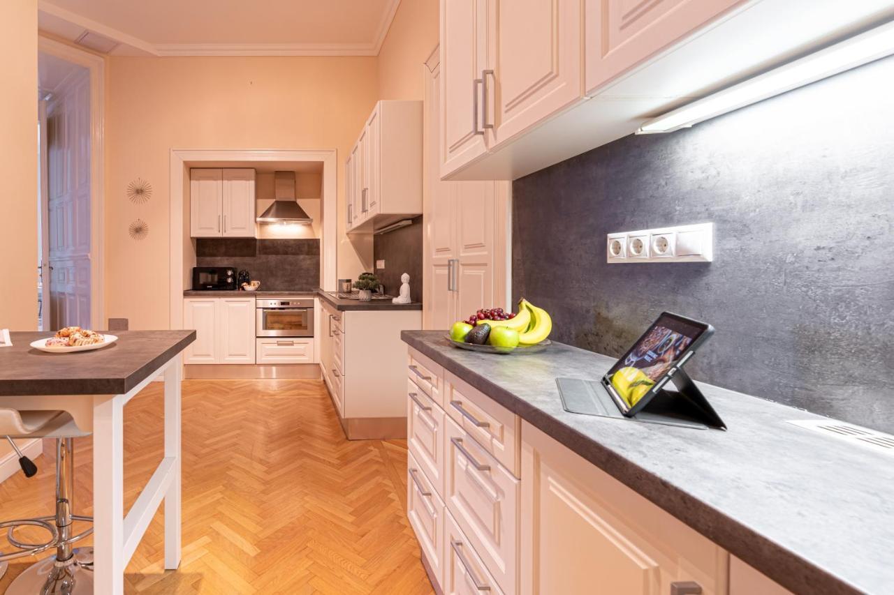 Matilda Luxury Suite Apartment Budapest Exterior photo